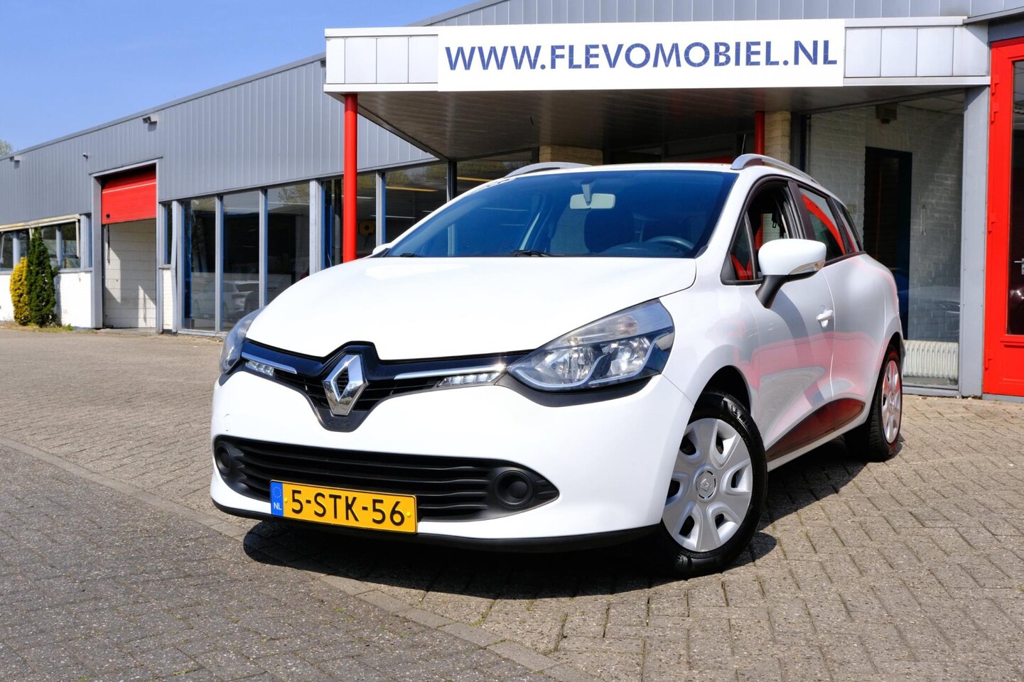 Renault Clio Estate - 1.5 dCi ECO Expression Navi|Airco - AutoWereld.nl