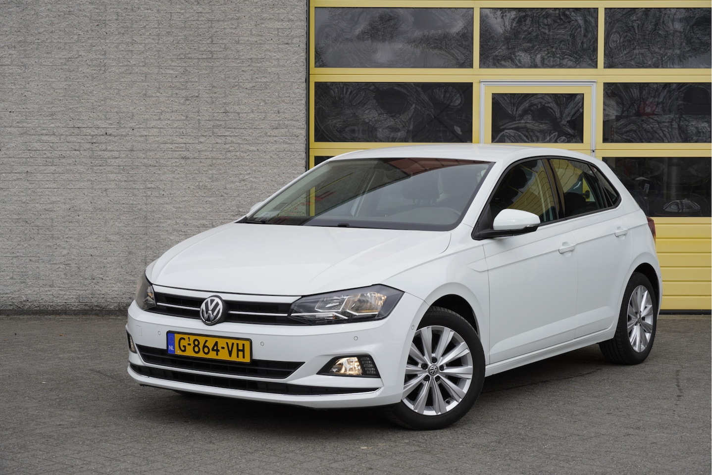 Volkswagen Polo - 1.0 TSI 5drs Highline Automaat! BJ2019 Lmv 16" | Led | Pdc | Navi | App-Connect | Climate - AutoWereld.nl