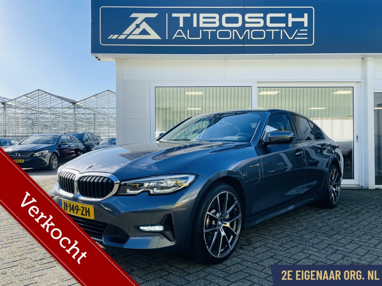 BMW 3-serie - 330e Sport-line Navi Prof 19" Ambient LED Camera Sportstoelen - AutoWereld.nl