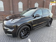 Lynk & Co 01 - 1.5 Hybride NL auto uit 2022 Black Edition Panodak 360 camera