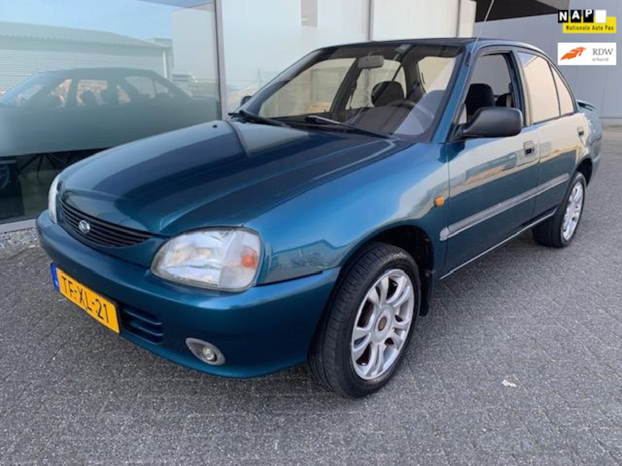 Daihatsu Valéra - 1.5-16V SGi BJ 4-1998 APK 6-2025 - AutoWereld.nl