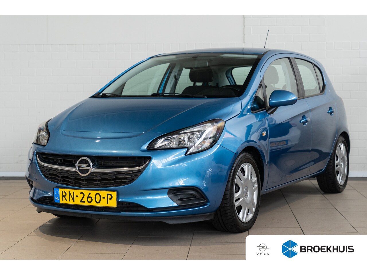 Opel Corsa - 1.4 Favourite | Trekhaak | Airco | Cruise Controle | El. Ramen | - AutoWereld.nl