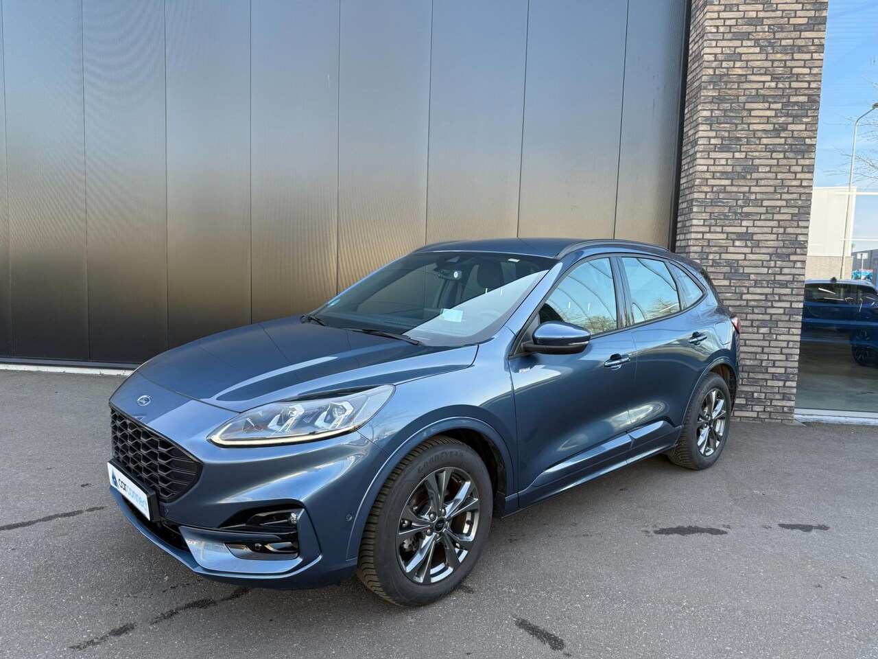 Ford Kuga - 1.5 Eco 150pk ST-Line Trekhaak, Navi, Camera's, BLIS, HUD, Winter pack etc. etc. - AutoWereld.nl