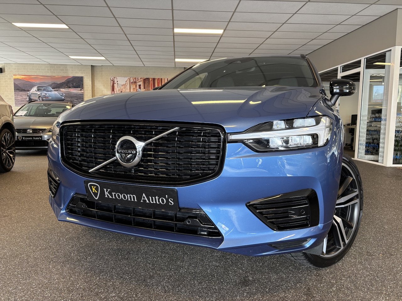Volvo XC60 - T8 Recharge AWD R-Design / Panoramadak / Leer / Apple Carplay / Dab / HK / BLIS / Adapt cr - AutoWereld.nl