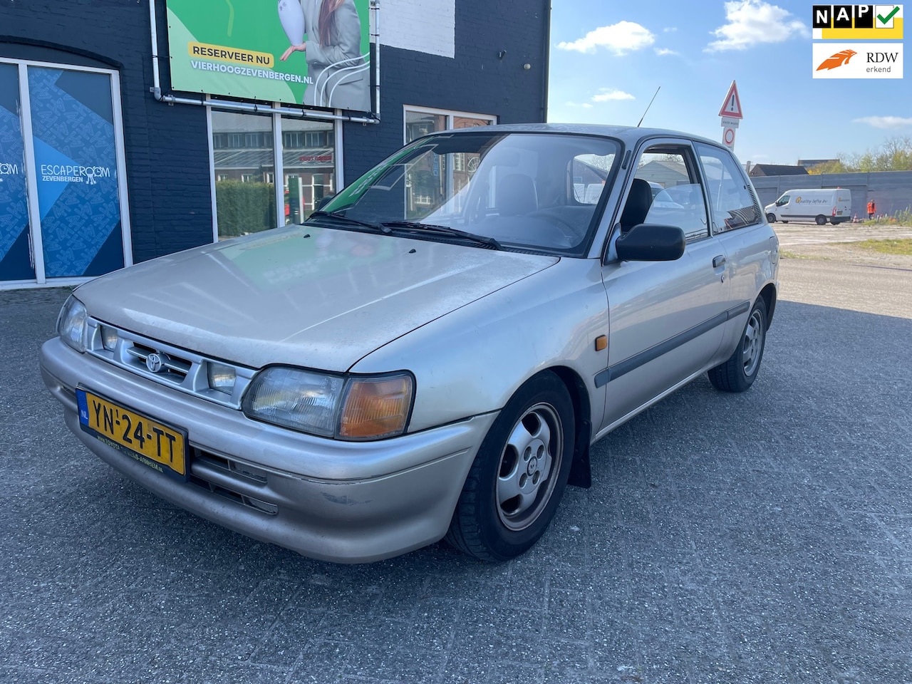 Toyota Starlet - 1.3i Friend 1.3i Friend - AutoWereld.nl