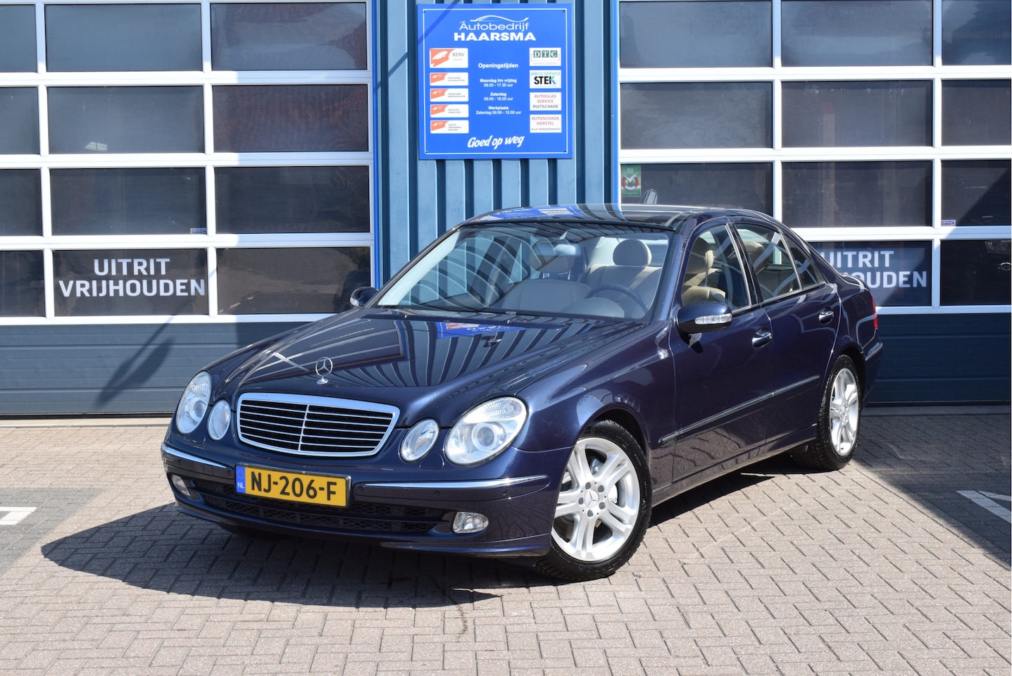 Mercedes-Benz E-klasse - 500 Avantgarde V8 Panoramadak - AutoWereld.nl