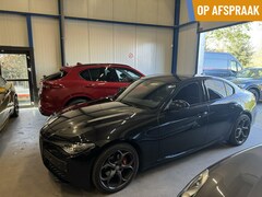 Alfa Romeo Giulia - 2.0T 310pk Sprint, 15dkm my21, 19inch