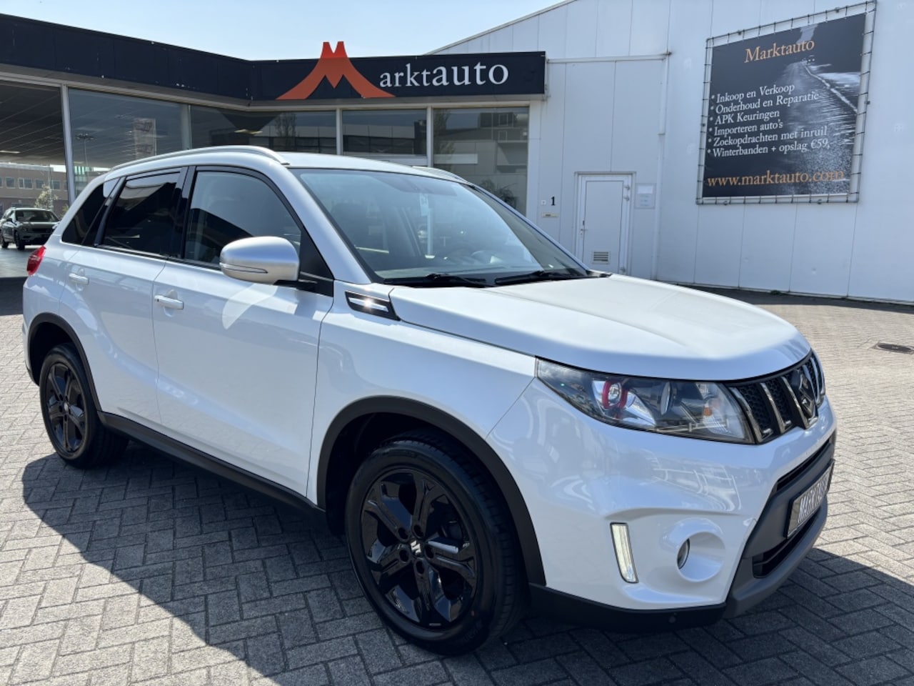 Suzuki Vitara - 1.4 S Automaat Carplay Navi Bluetooth Parkeersensoren - AutoWereld.nl