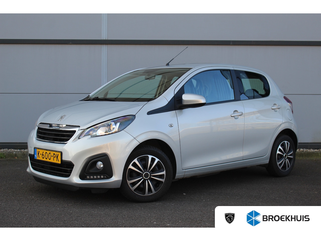 Peugeot 108 - 1.0 e-VTi Active | Airco | Elek. Ramen | Stuurw. Bediening | Bluetooth | DAB | - AutoWereld.nl