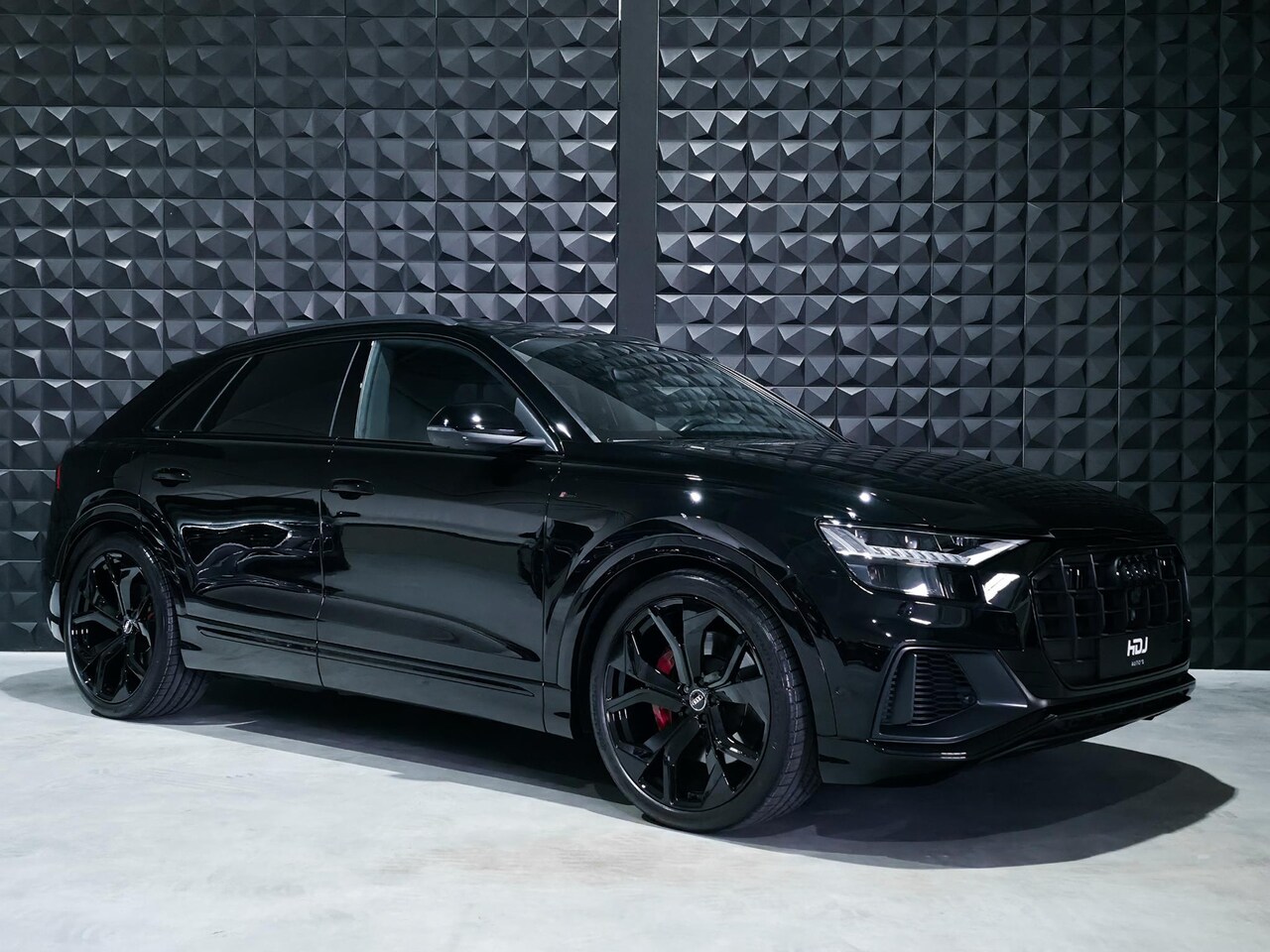 Audi Q8 - 60 TFSI e quattro 462pk | Pano | 23"| RS Stoelen | Luchtv. | B&O | Dubbel glas | Park | St - AutoWereld.nl