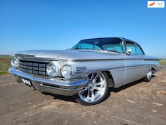 Oldsmobile Super 88 - Oldtimer v8 UNIEK