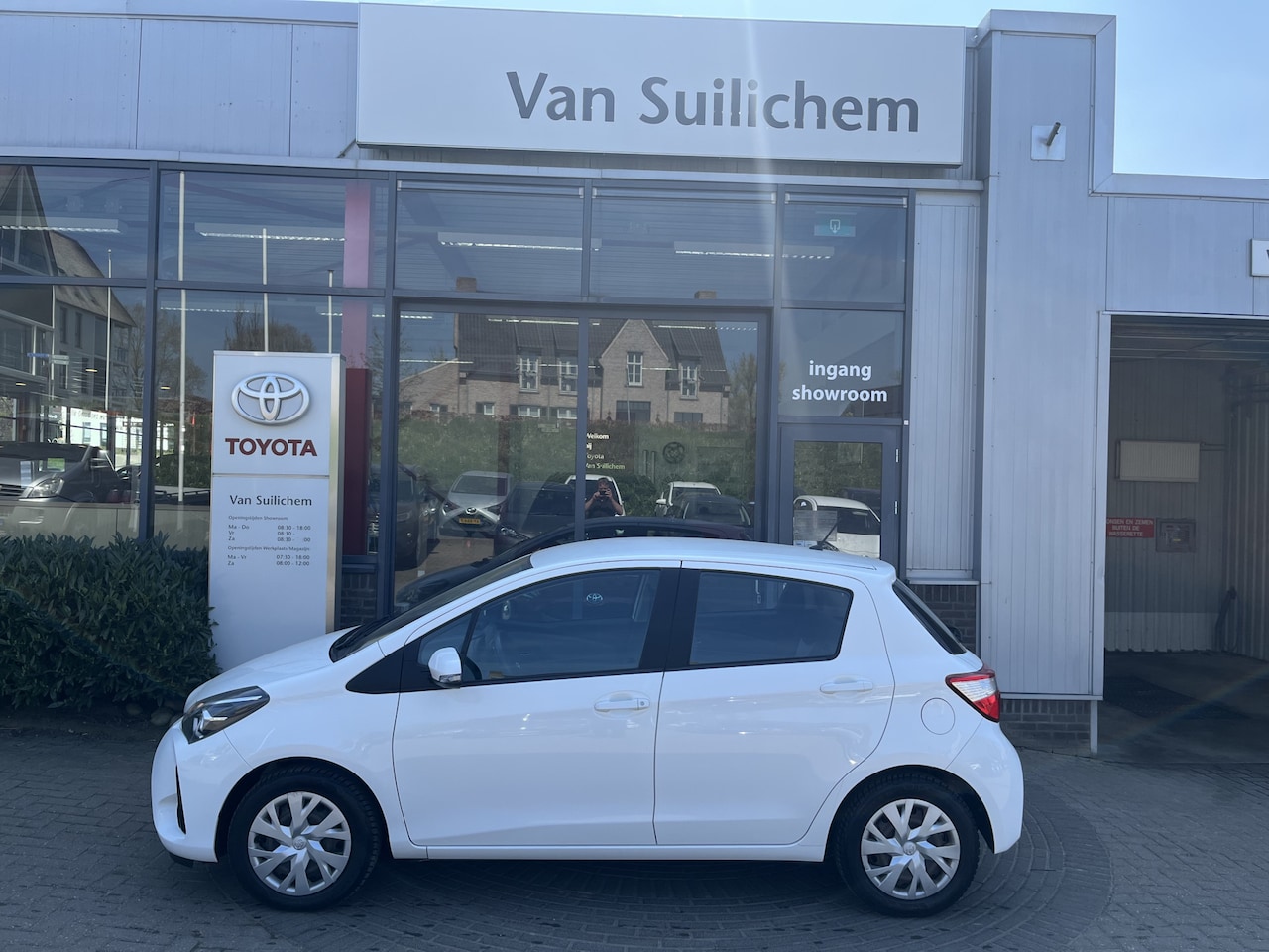 Toyota Yaris - 1.5 Hybrid Active 1.5 Hybrid Active - AutoWereld.nl