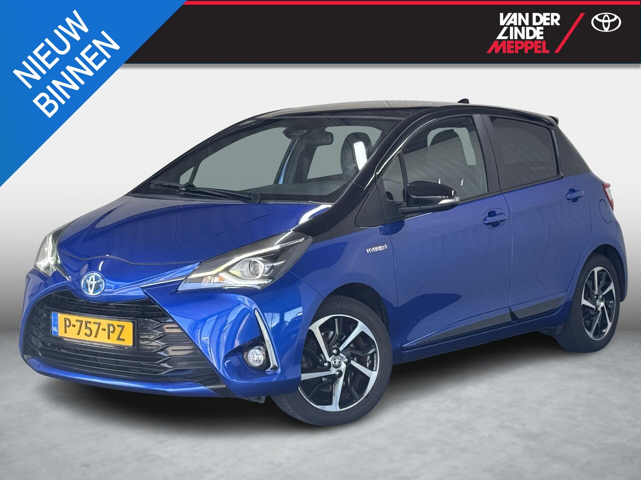 Toyota Yaris - 1.5 Hybrid Bitone Plus Panoramadak Navi Cruise - AutoWereld.nl