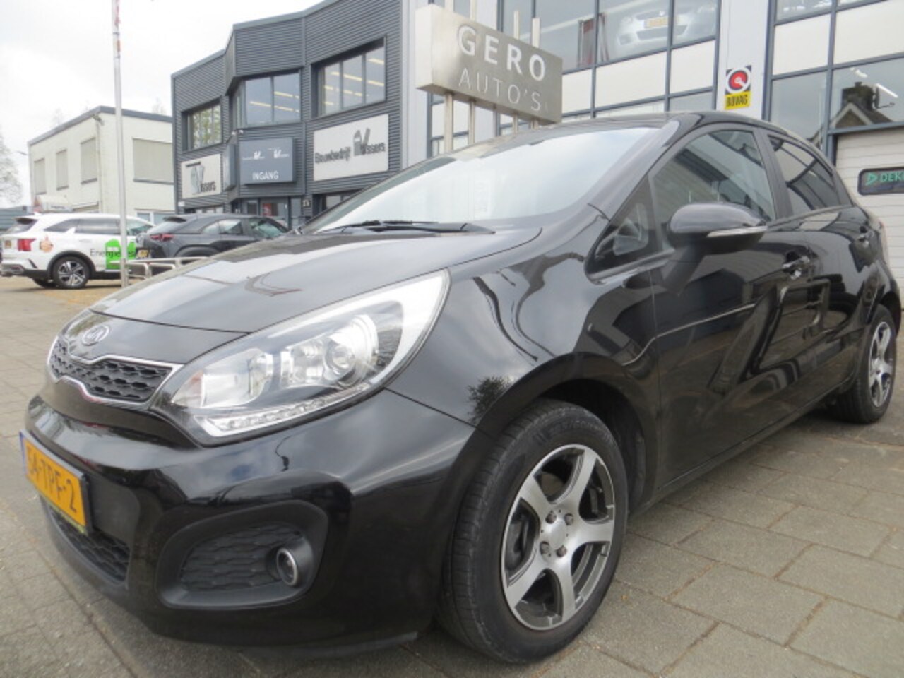 Kia Rio - 1.2 CVVT Plus Pack airco ,cruise control ,lmv etc - AutoWereld.nl