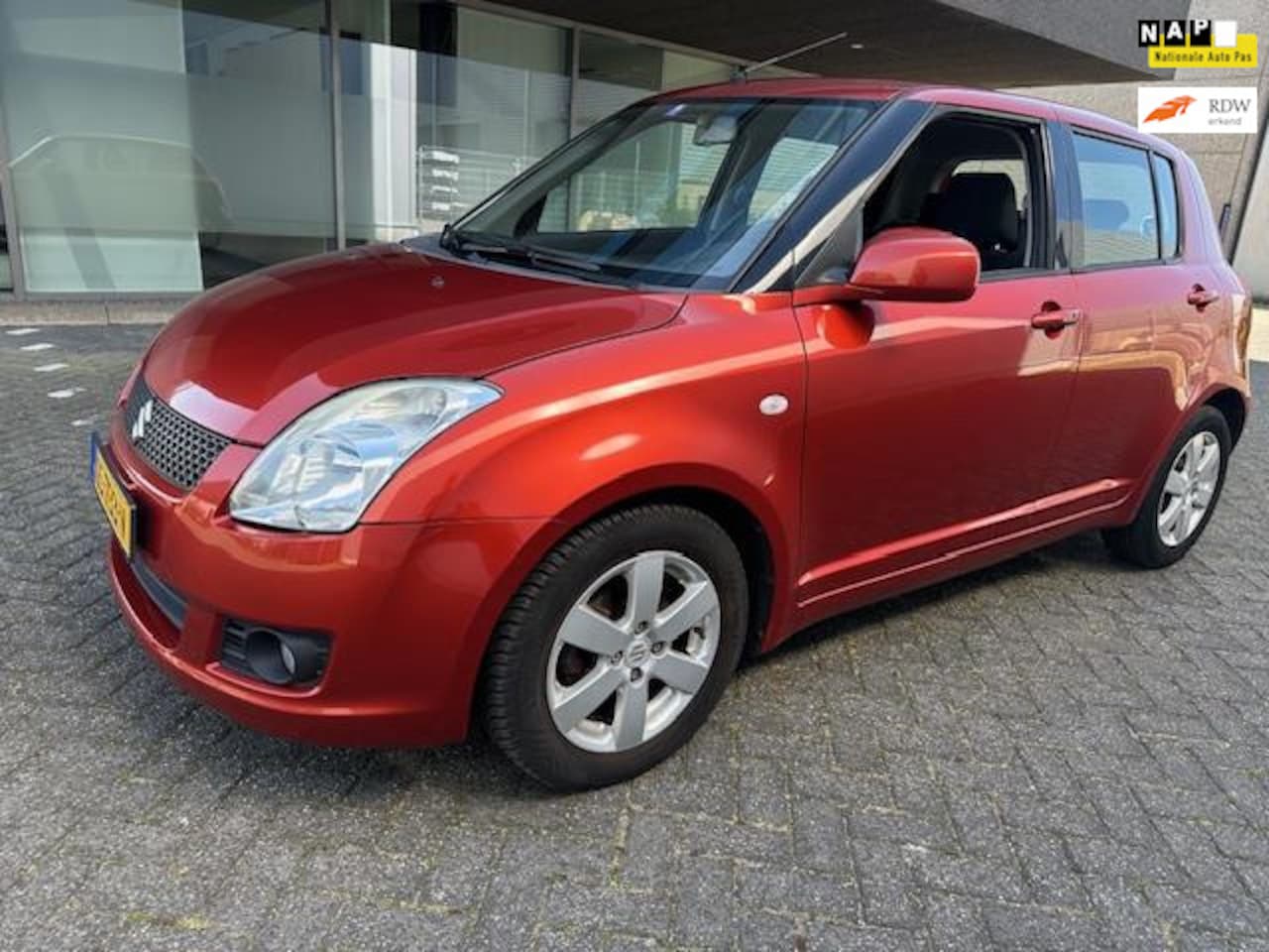 Suzuki Swift - 1.5 Comfort AIRCO AUTOMAAT BJ 9-2009 APK 12-2025 - AutoWereld.nl