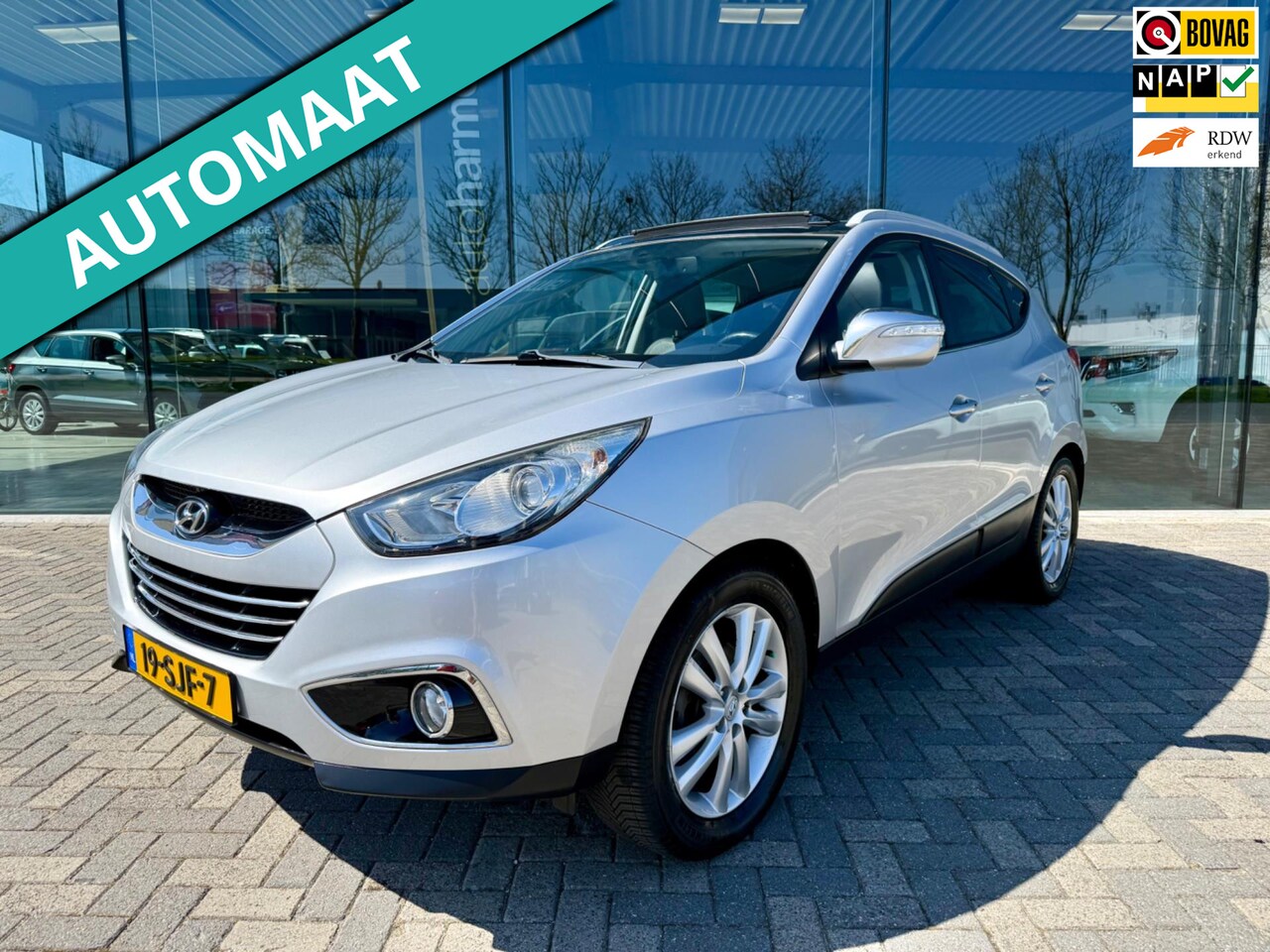 Hyundai ix35 - 2.0i automaat i-Catcher, Panoramadak, Leder, KeyLess, Trekhaak - AutoWereld.nl