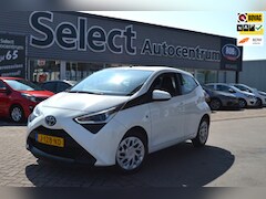 Toyota Aygo - 1.0 VVT-i x-play|AUTOMAAT|CAMERA|CARPLAY|DEALER ONDERH.|1E EIGENAAR