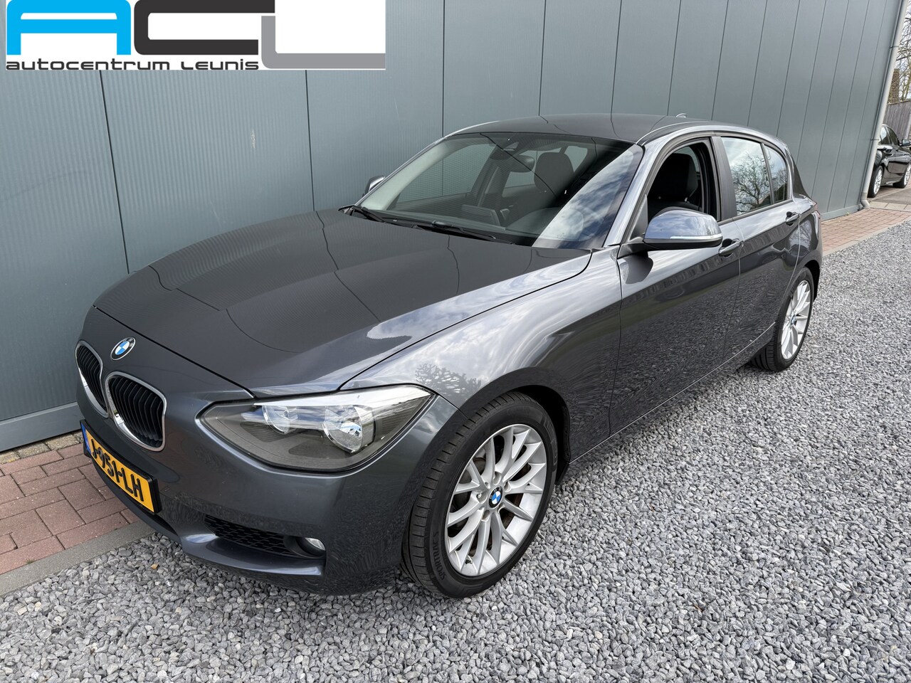 BMW 1-serie - 116i Automaat Executive Business+ 5-drs - AutoWereld.nl