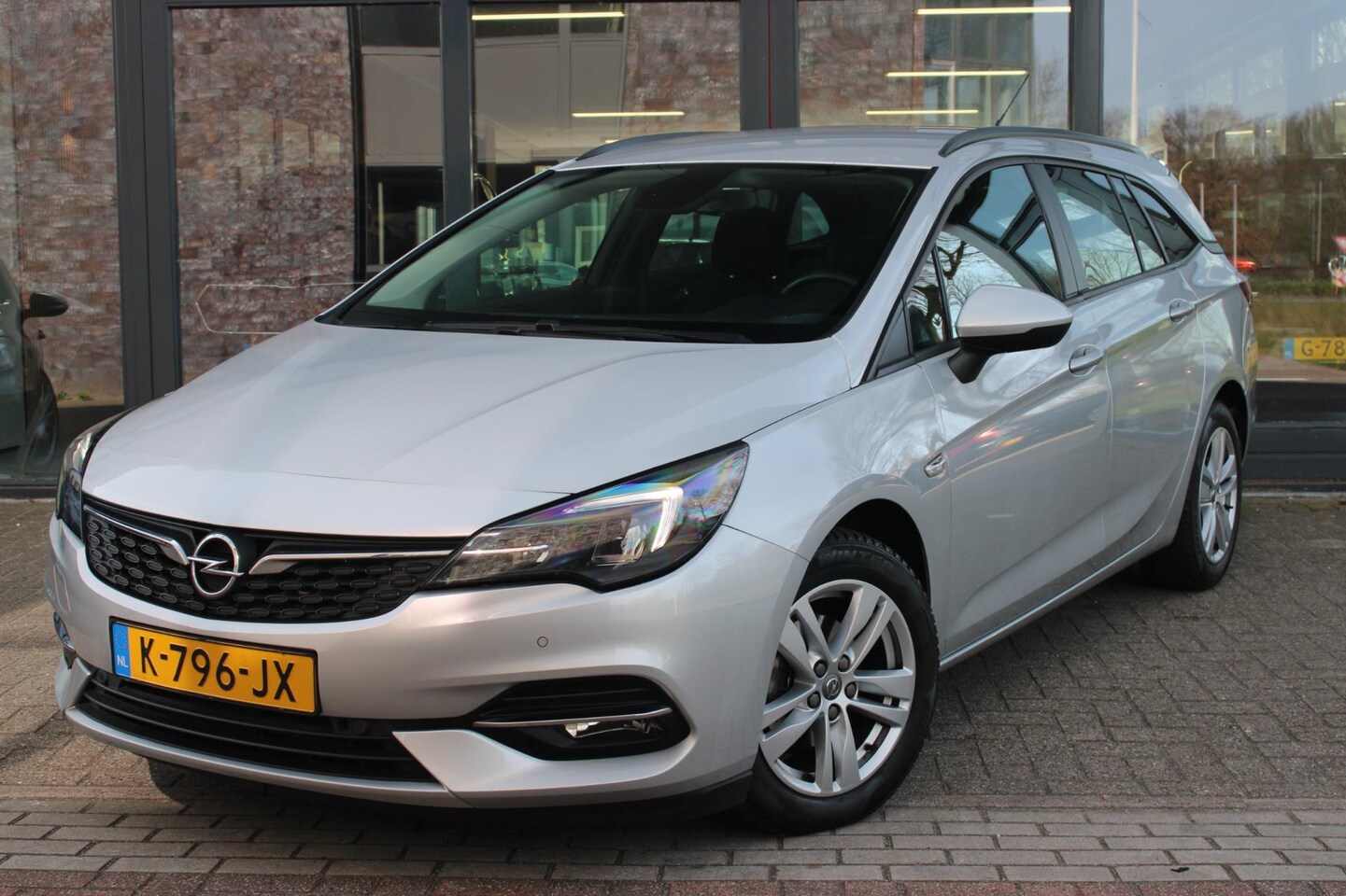 Opel Astra Sports Tourer - 1.2 Edition | Cruise Control | Telefoonvoorbereiding | Camera | Carplay | - AutoWereld.nl