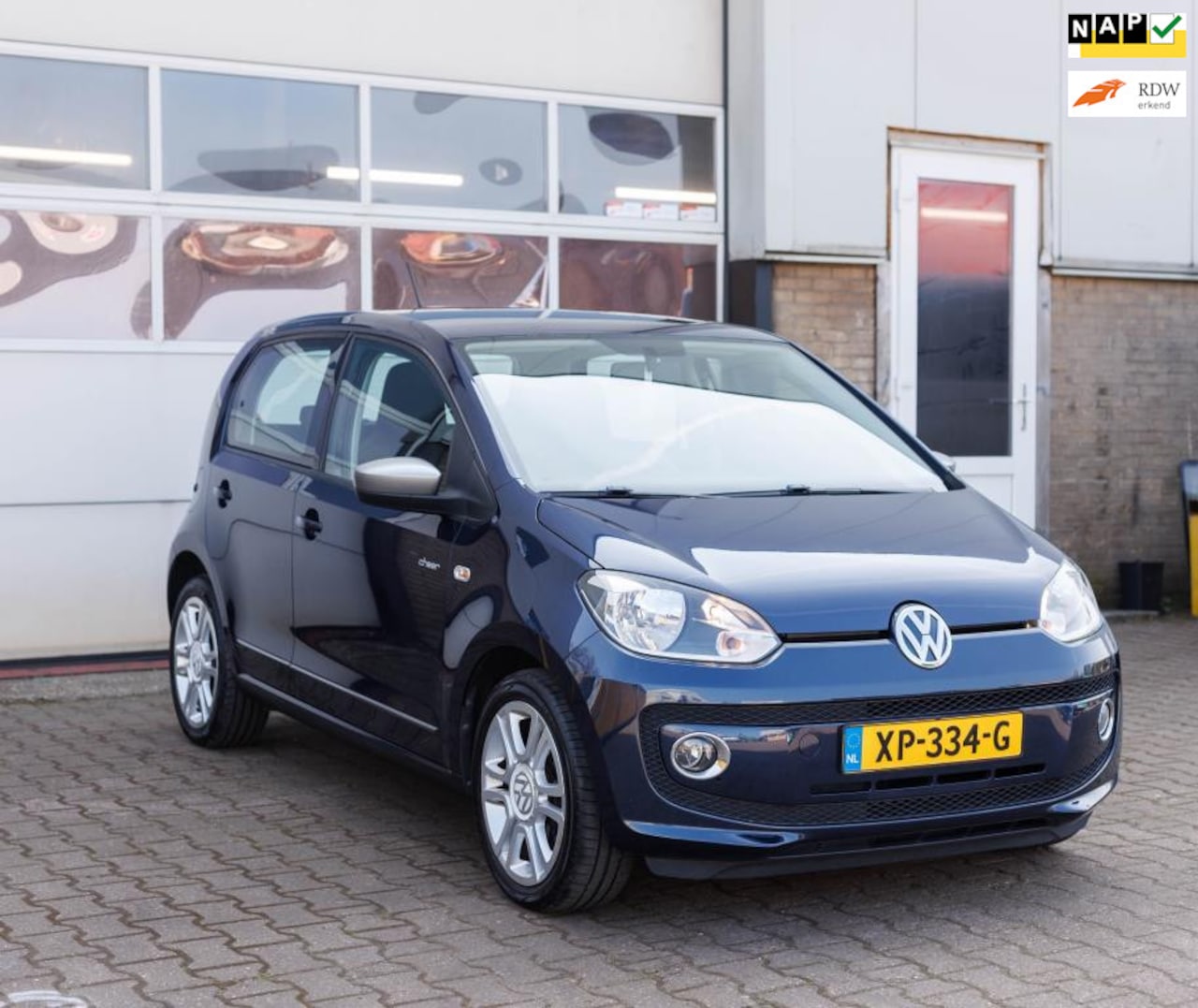 Volkswagen Up! - 1.0 groove up! Automaat! - AutoWereld.nl