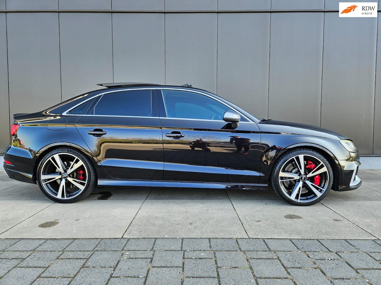 Audi A3 Limousine - 2.5 TFSI RS 3 quattro/ STAGE 2/ PANO/ B&O/ RECENT ONDERHOUDSBEURT - AutoWereld.nl