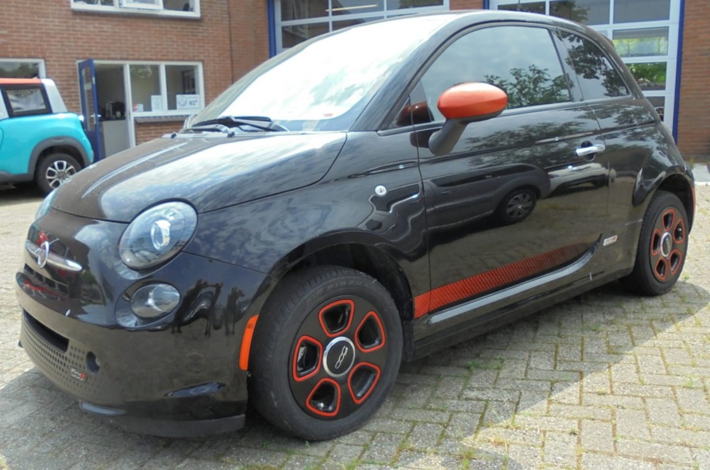 Fiat 500 - E-Schuifdak- NU Voorjaarkorting 1500!! - AutoWereld.nl