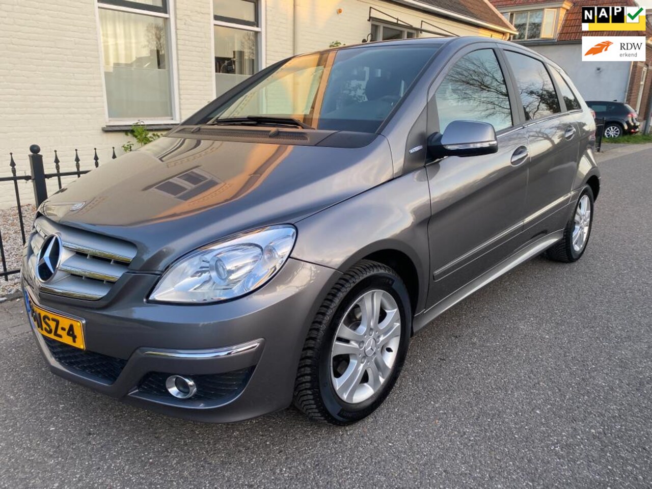 Mercedes-Benz B-klasse - 160 BlueEFFICIENCY Business Class 160 BlueEFFICIENCY Business Class,trekhaak.pts achter,nap. - AutoWereld.nl