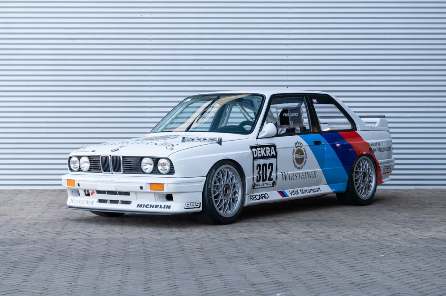 BMW M3 - E30 DTM spec race car - AutoWereld.nl