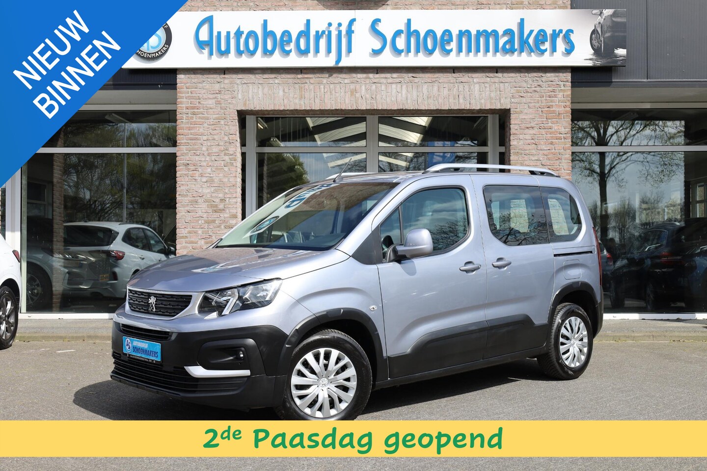 Peugeot Rifter - 1.2 Puretech TREKHAAK NAVI CARPLAY CRUISE PDC DAB ALL-SEASONS - AutoWereld.nl