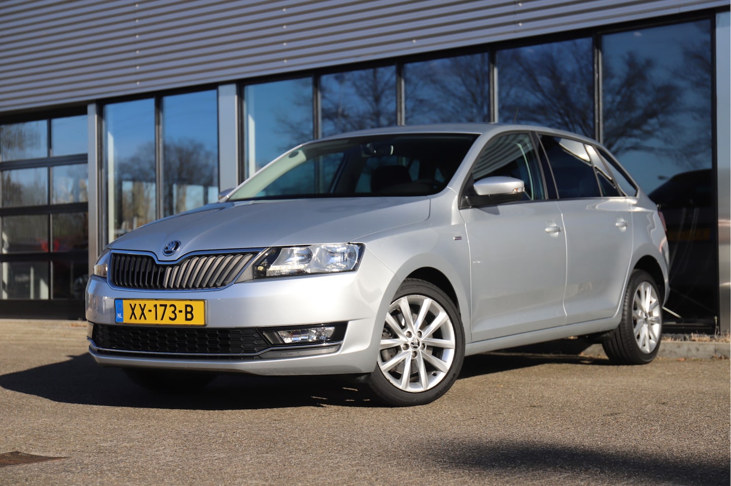 Skoda Rapid Spaceback - 1.0 TSI 110pk DSG | Navi | Stoelverw. | Cruise | Clima | DAB | PDC - AutoWereld.nl