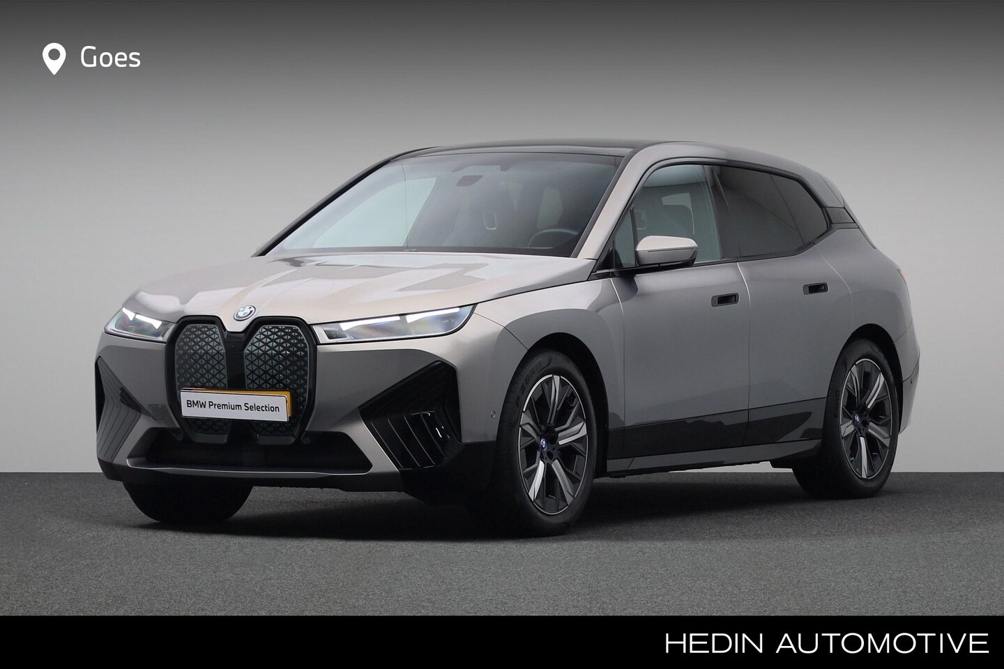 BMW iX - xDrive40 Business Edition Plus 77 kWh | Glazen Panoramadak met Sky Lounge | Driving Assist - AutoWereld.nl