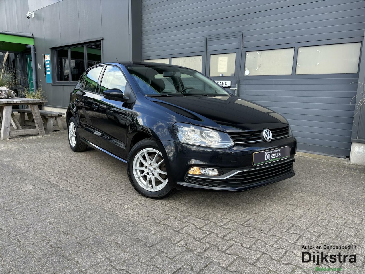 Volkswagen Polo - 1.2 TSI Comfortline Airco/ Cruise Control/ Mistlampen voor!! - AutoWereld.nl