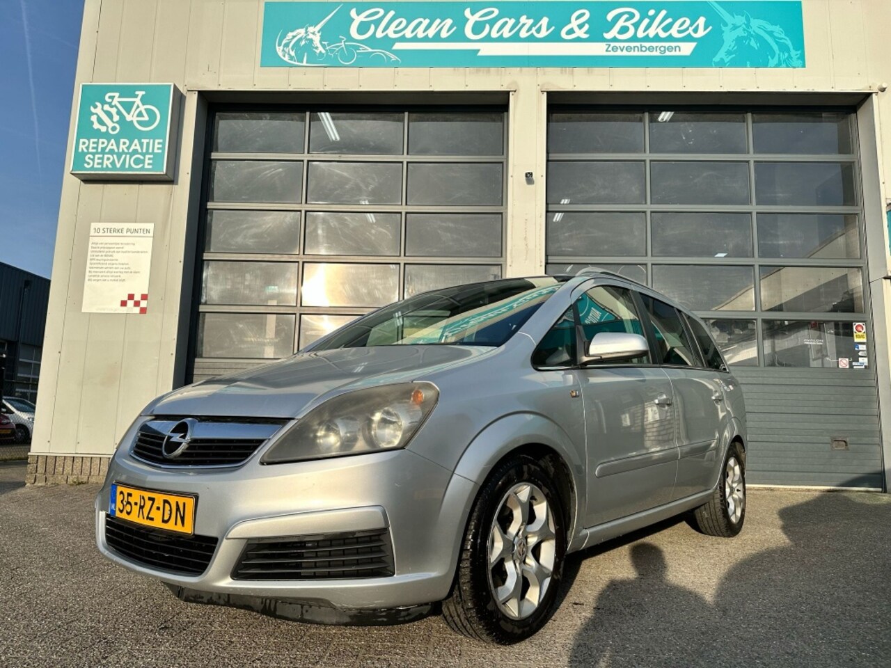 Opel Zafira - 2.2 Cosmo 2.2 Cosmo - AutoWereld.nl