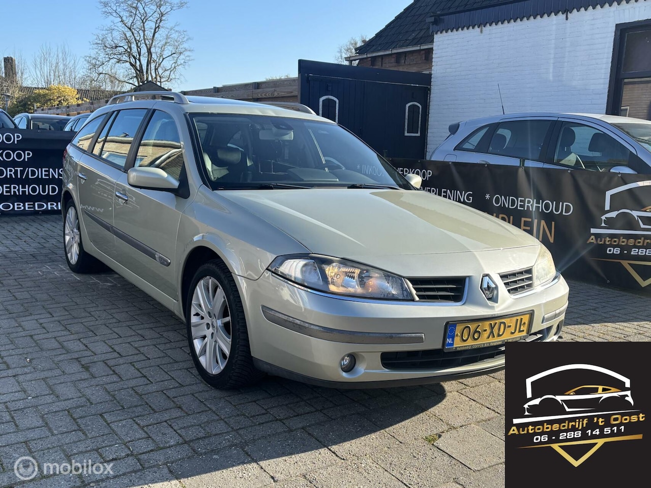 Renault Laguna Grand Tour - 2.0-16V Tech Line koopje ! - AutoWereld.nl