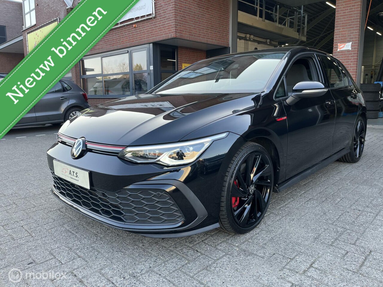 Volkswagen Golf - 2.0 TSI GTI ACC*PANO-DAK*TREKHAAK*PDC*LED* - AutoWereld.nl
