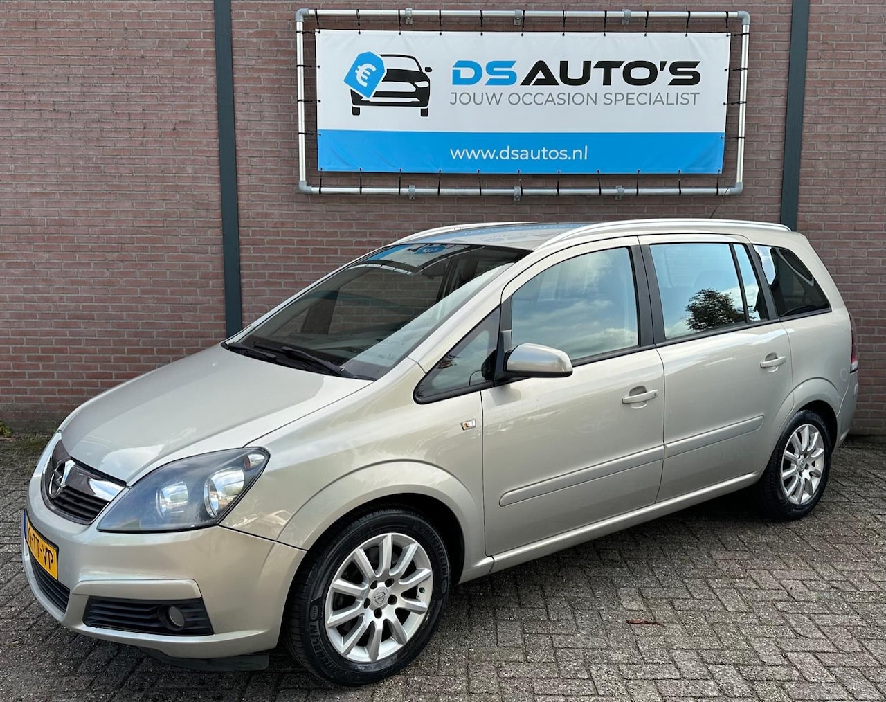 Opel Zafira - 2.2 Temptation 2.2 Temptation - AutoWereld.nl