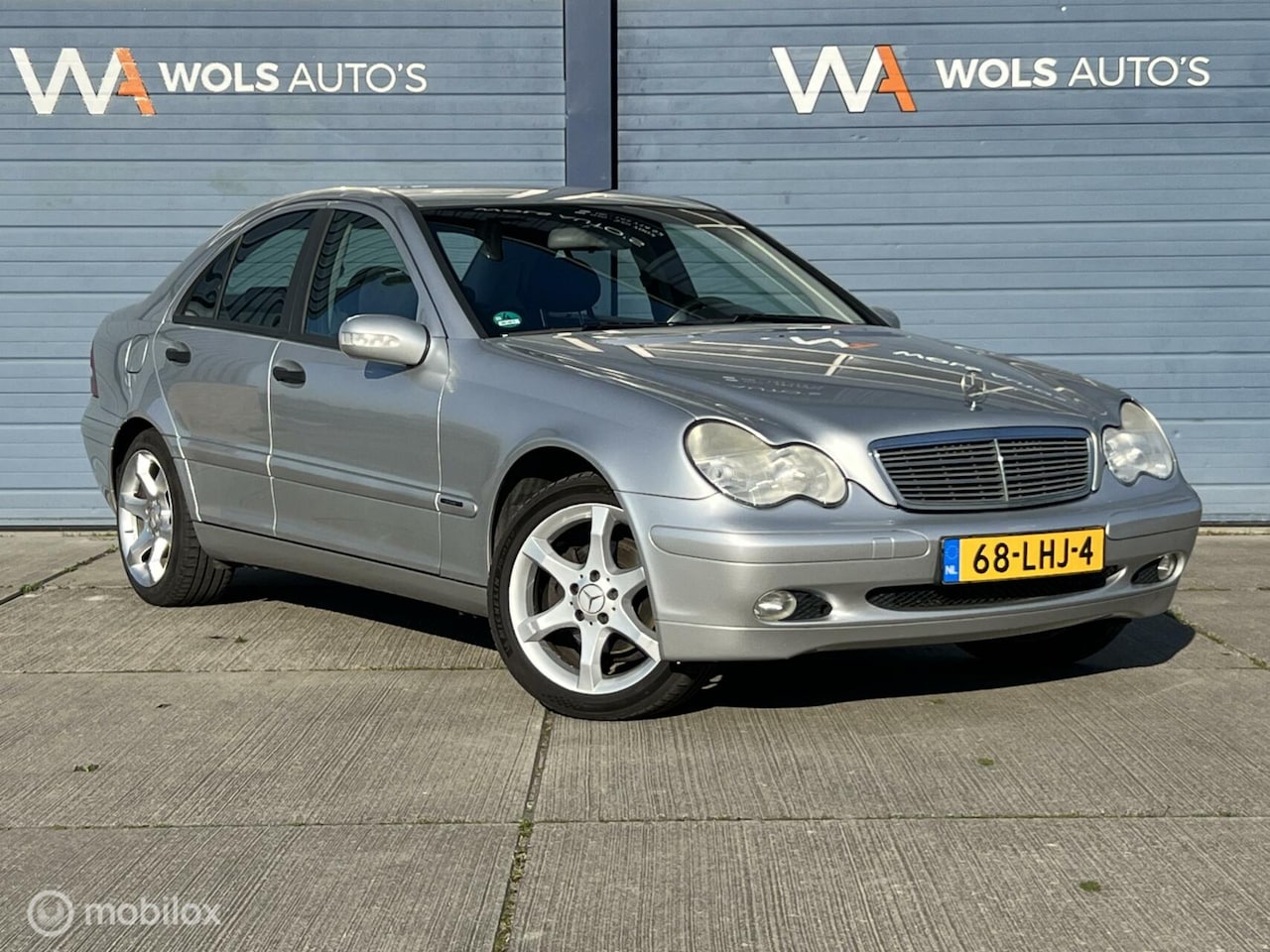 Mercedes-Benz C-klasse - 180 K. Classic / APK 04-2026 / 17 INCH / CRUISE! - AutoWereld.nl