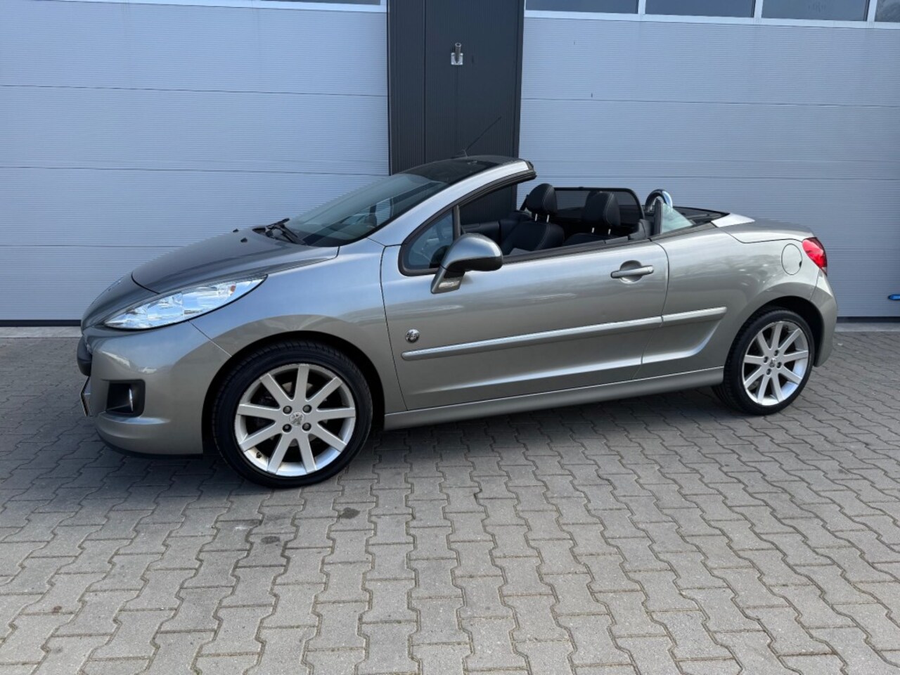 Peugeot 207 - 1.6 VTI ROLAND GARROS / AUTOMAAT / CARBRIO / HARDTOP - AutoWereld.nl
