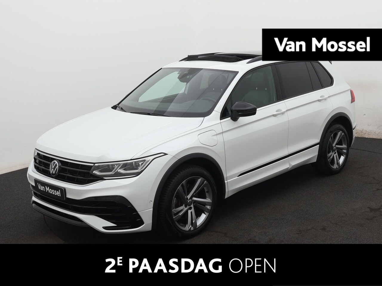 Volkswagen Tiguan - 1.4 TSI eHybrid R-Line Business+ Aut. | 2X R-LINE | Panoramadak |  Elektrische trekhaak | - AutoWereld.nl