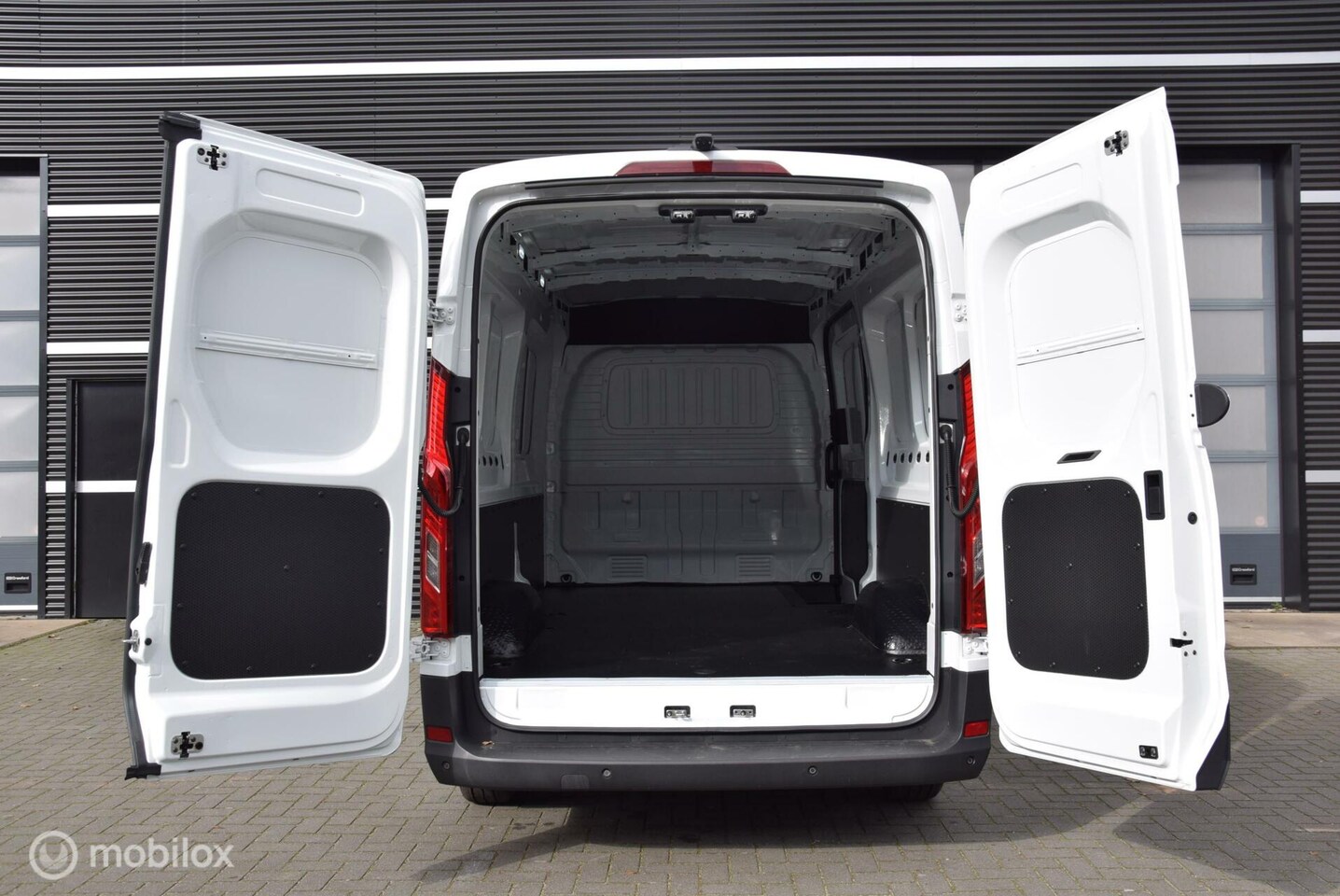 Maxus eDeliver 9 - L3H2 89 kWH 100% elektrisch