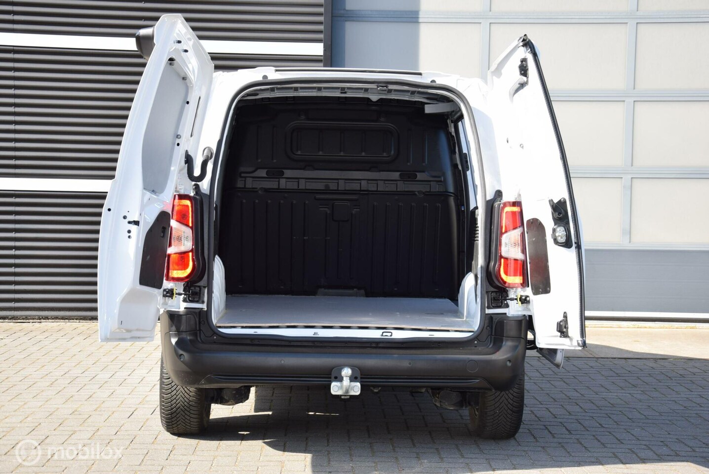 Peugeot Partner - bestel 1.5 BlueHDI Premium