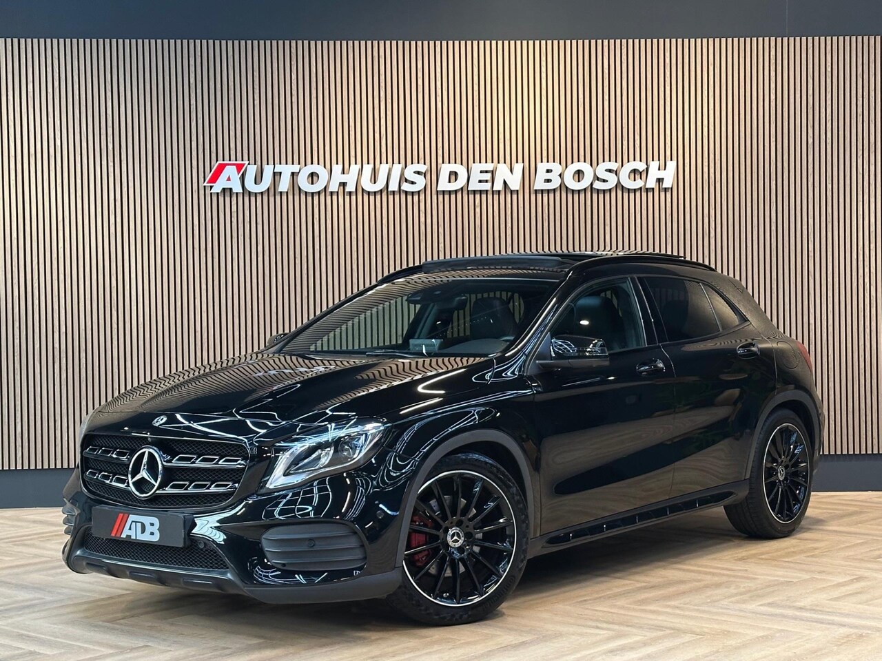 Mercedes-Benz GLA-Klasse - 250 Premium Plus AMG - Pano - HK - AutoWereld.nl