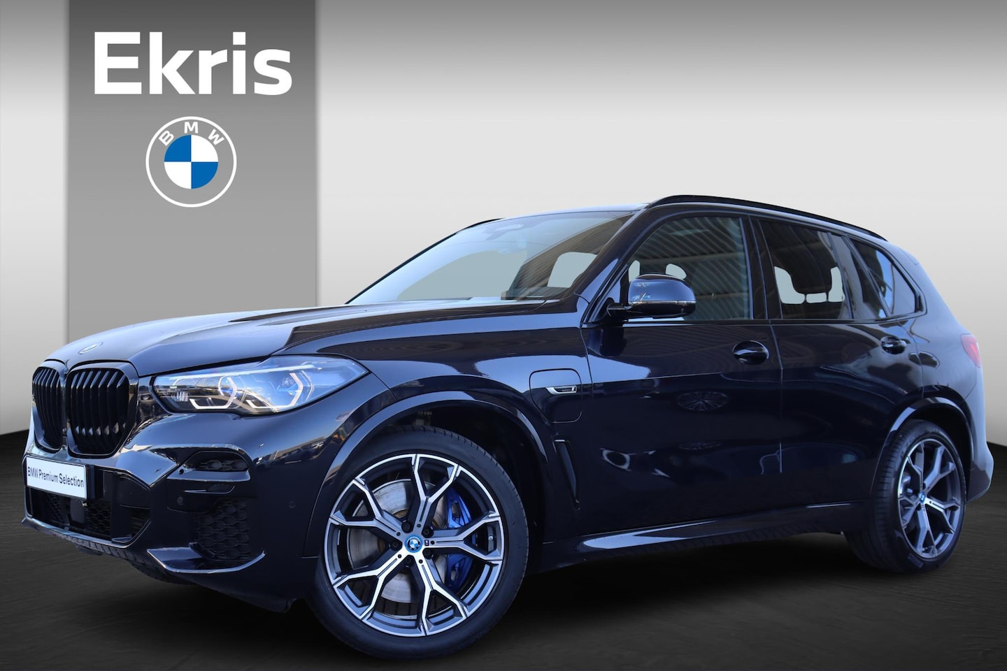 BMW X5 - xDrive45e High Executive M Sport pakket/ Panoramadak/ Elektrisch stoelen/ Laser verlichtin - AutoWereld.nl