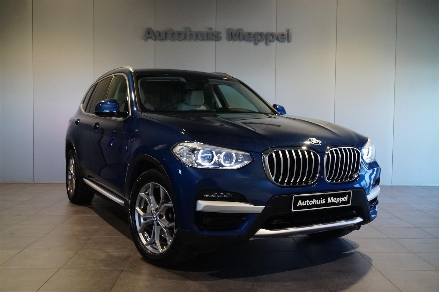 BMW X3 - xDrive30e X-Line | Vernasca Oyster Interieur | LED | 360 Camera | Trekhaak | - AutoWereld.nl