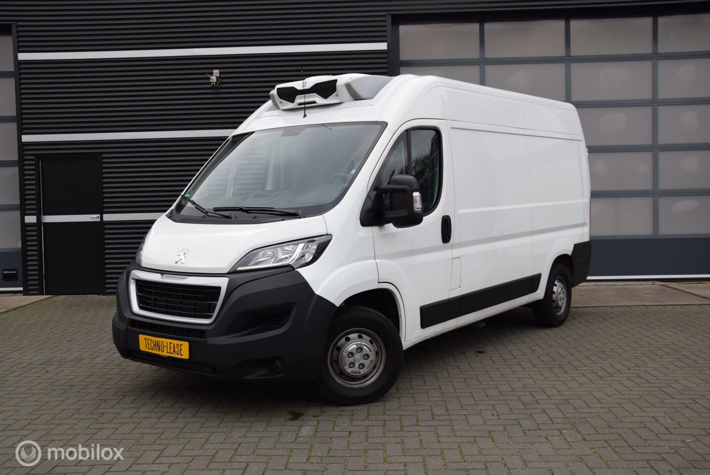 Peugeot Boxer - Bestel 333 2.2 BlueHDi 140 L2H2 Premium Koel+Vriezer