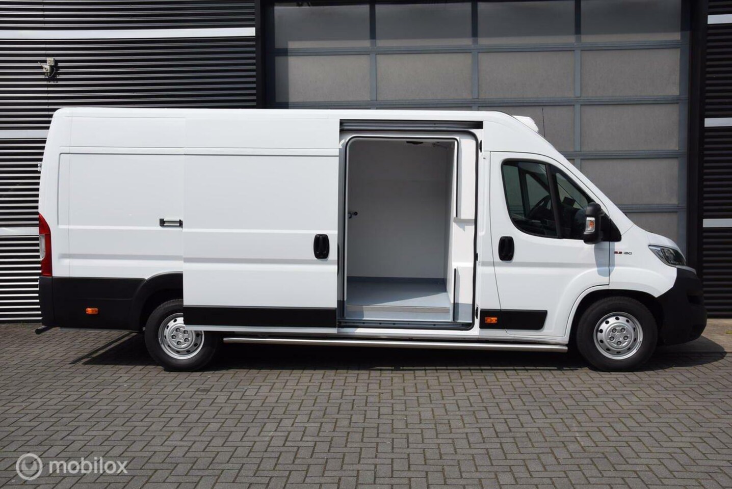 Fiat Ducato - L4H2 MAXI XL KOEL + VRIES + NACHTSTROOM CRUISE CONTROL ACHTERUITRIJCAMERA