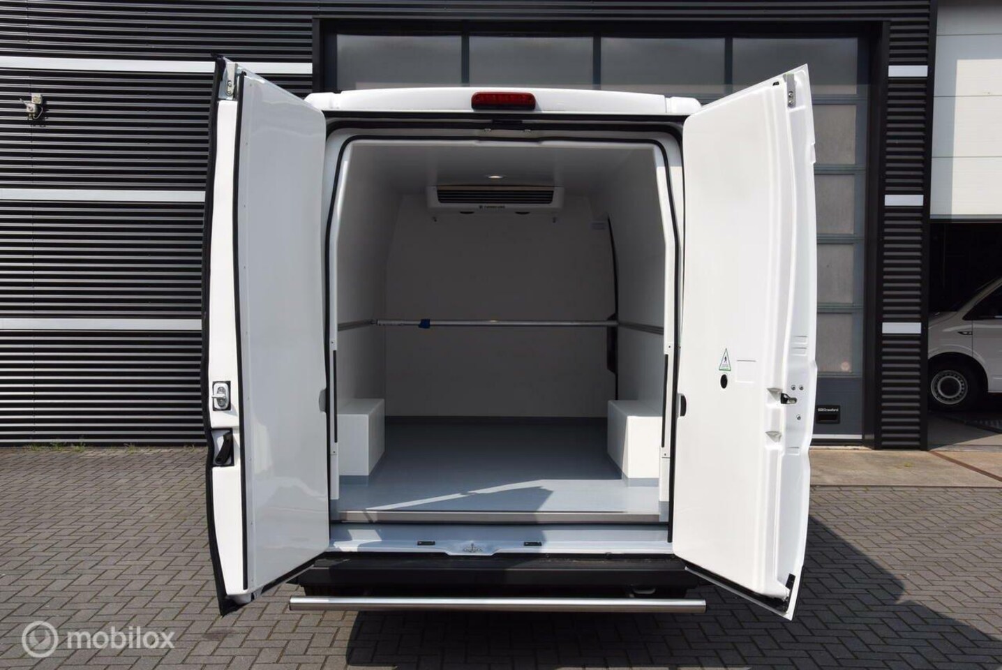 Fiat Ducato - L4H2 MAXI XL KOEL + VRIES + NACHTSTROOM CRUISE CONTROL ACHTERUITRIJCAMERA