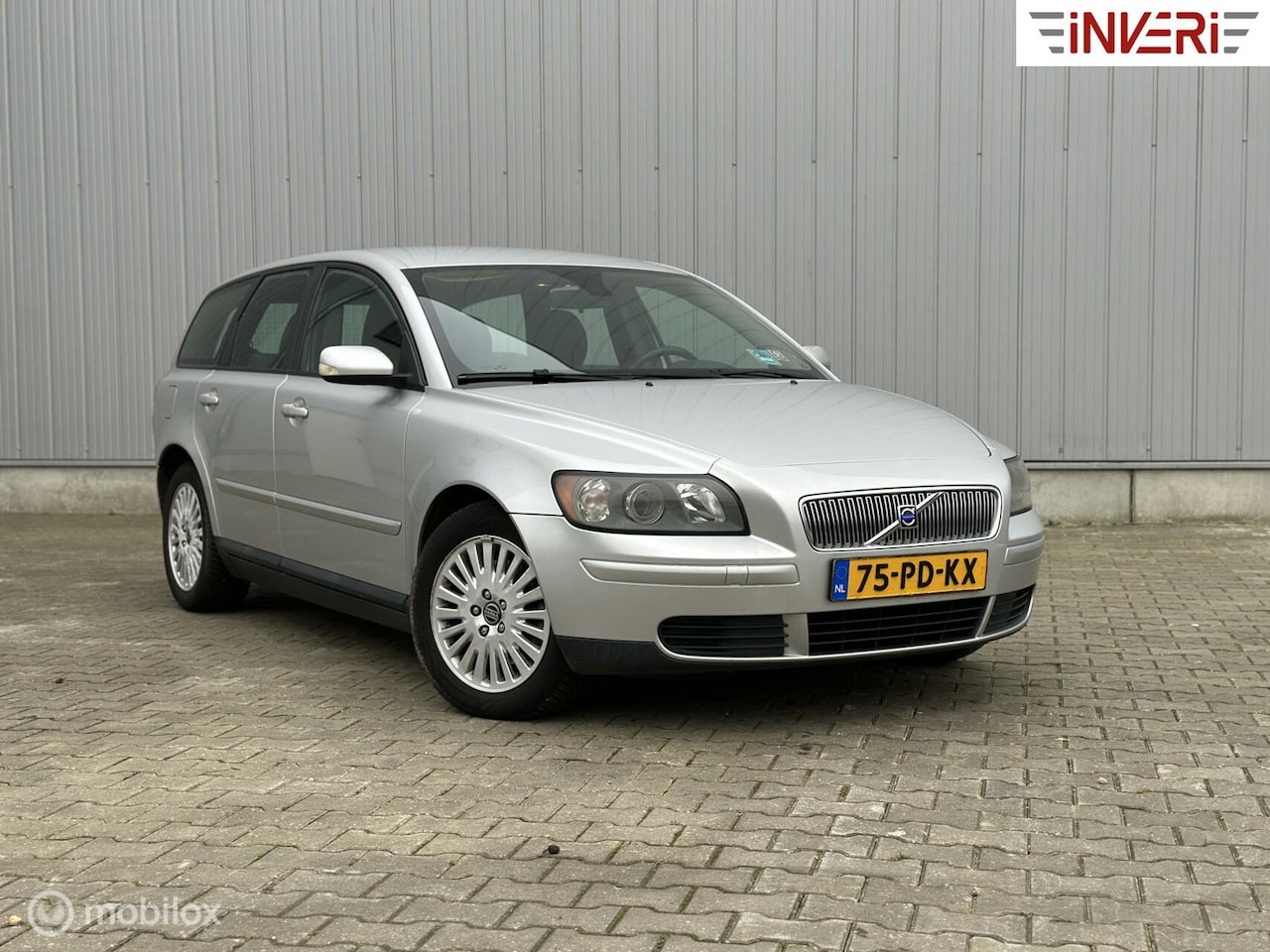 Volvo V50 - 2.4 | Trekhaak | Cruise | Stoelverwarming| APK - AutoWereld.nl