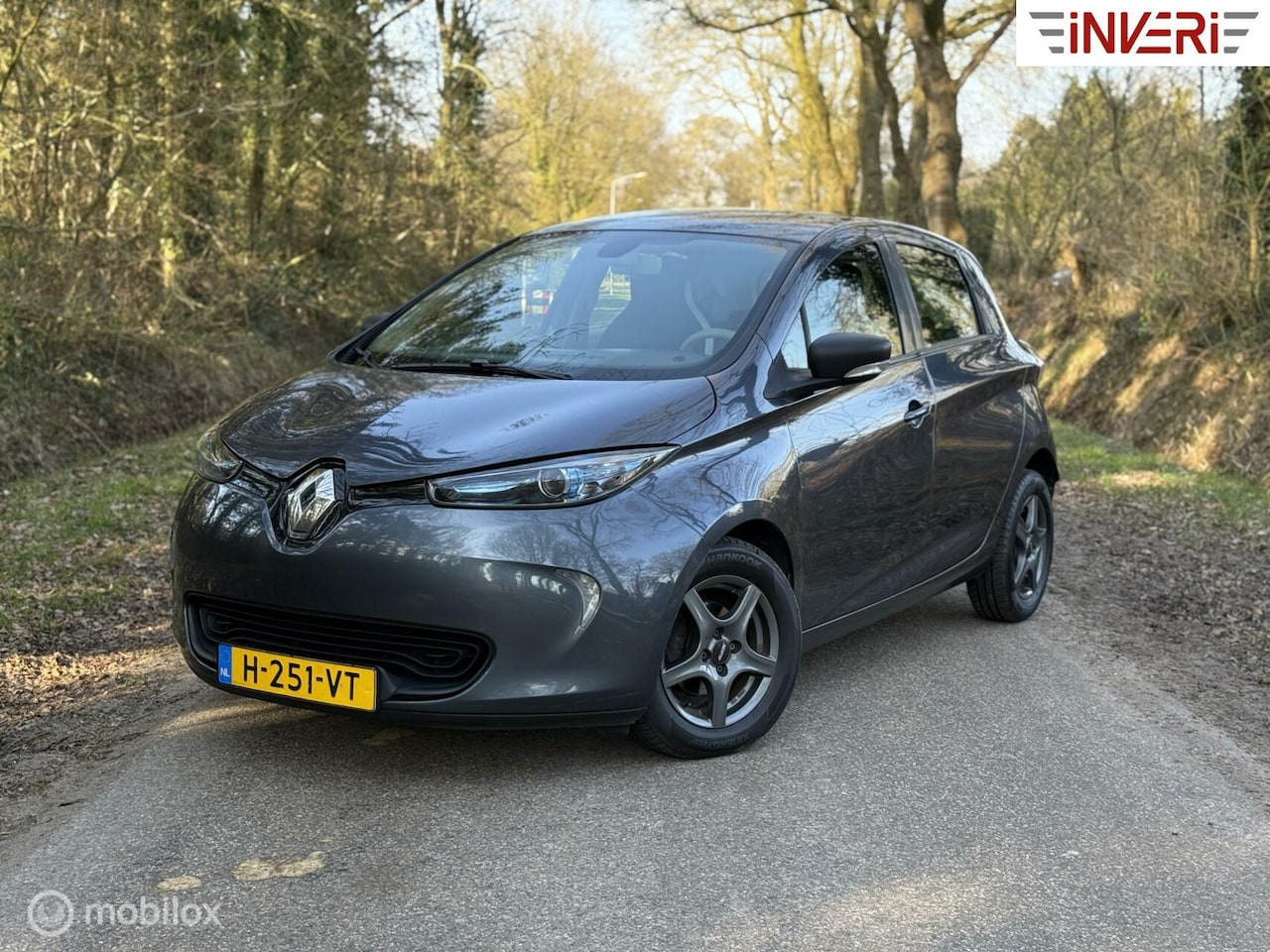Renault Zoe - R90 Life 41 kWh (ex Accu) | Huur accu! | Dealeronderhouden - AutoWereld.nl