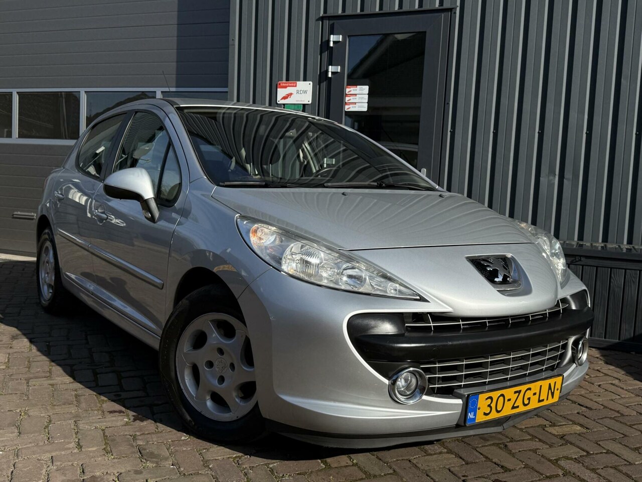 Peugeot 207 - 1.6 VTi XS Pack 1.6 VTi XS Pack - AutoWereld.nl